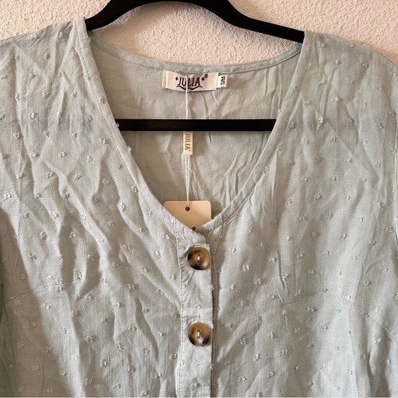JULIA Peplum 12/ Flutter Sleeve Button front Blouse Women Size S/M NWT - Picture 4 of 11